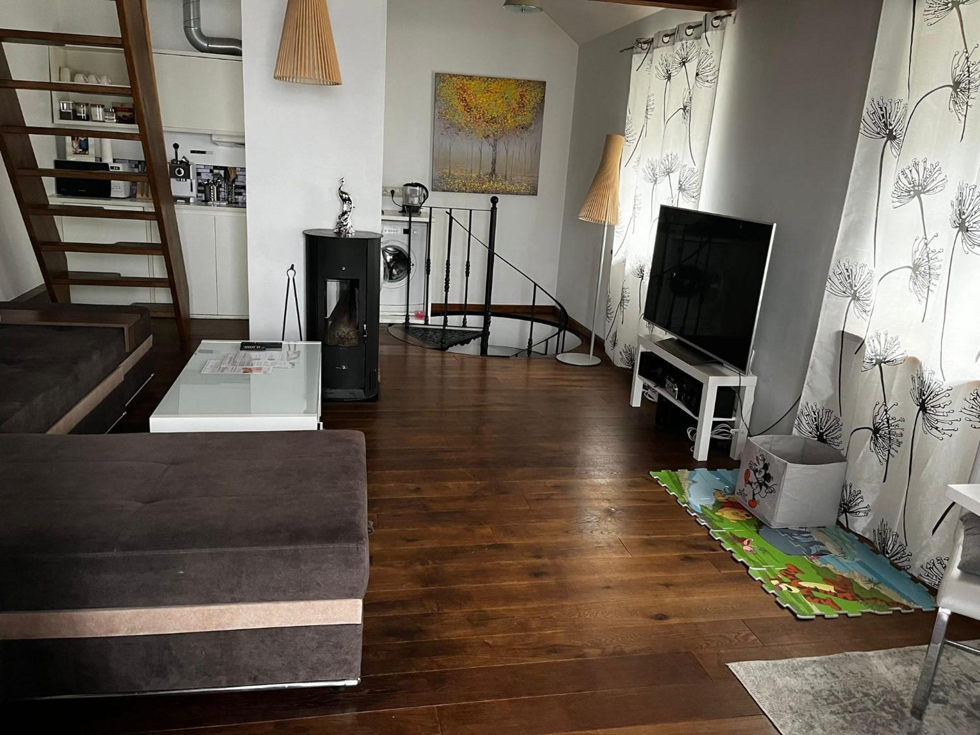 Appartement Cozy 3 Story House In Old Town à Tallinn Extérieur photo