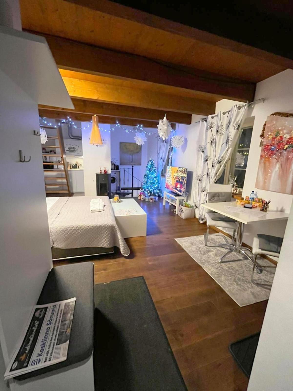 Appartement Cozy 3 Story House In Old Town à Tallinn Extérieur photo